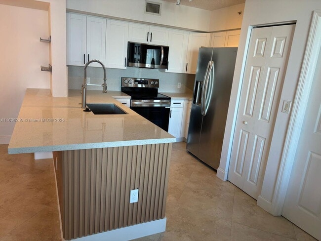 Photo - 1155 Brickell Bay Dr