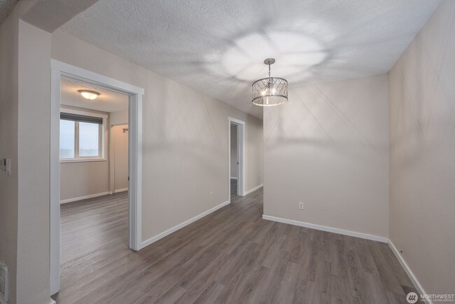 Photo - 2 bed 1 bath, kitchen & laundry ADU unit f... Unit Shop House