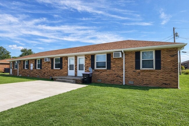 Building Photo - Tandy Drive Apartments Unit 145 Tandy Apt. B