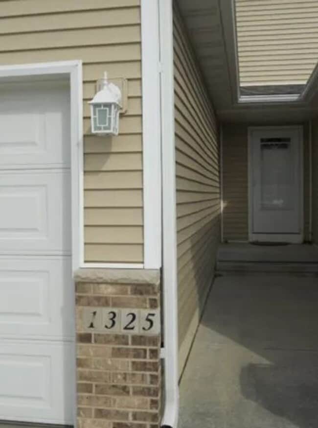Photo - 1325 Creekside Ct