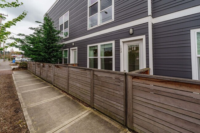 Photo - Evergreen Townhomes Unit 103