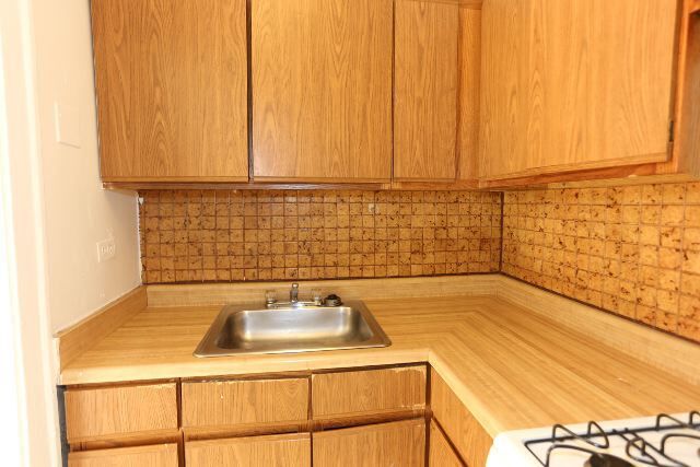Photo - 653 W Belmont Ave Unit 112