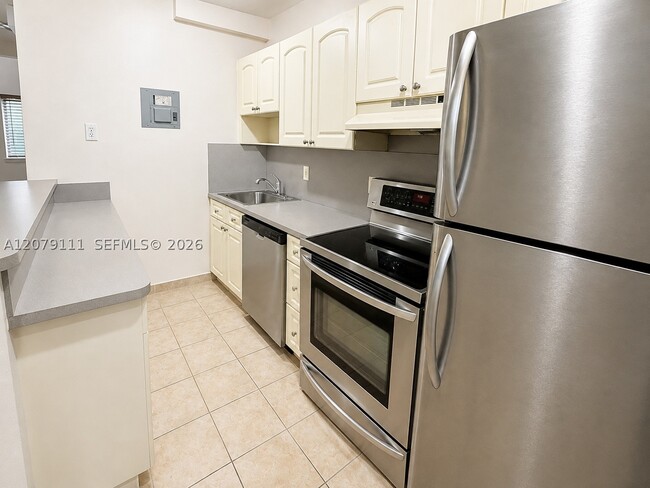 Photo - 3031 SW 27th St Unit 2