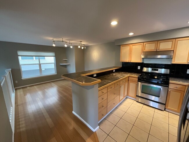 Photo - MAGNOLIA 3 BED, 1.5 BATH TOWNHOME FOR RENT...