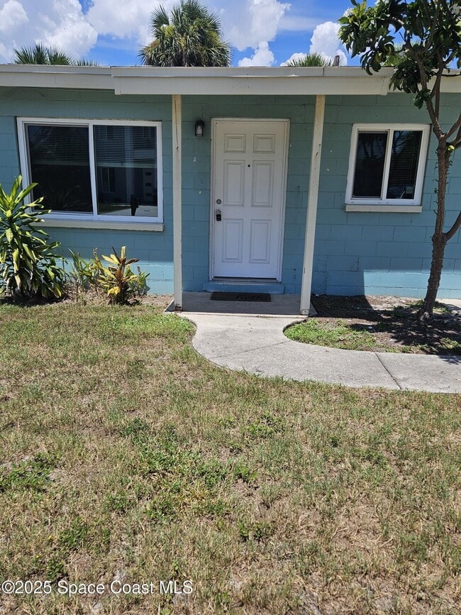 Building Photo - 6417 Ridgewood Ave Rental