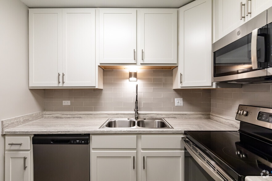 1BR, 1BA - Kitchen rehab