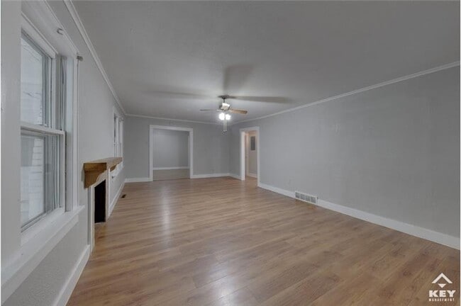 Photo - 705 S Pershing Ave