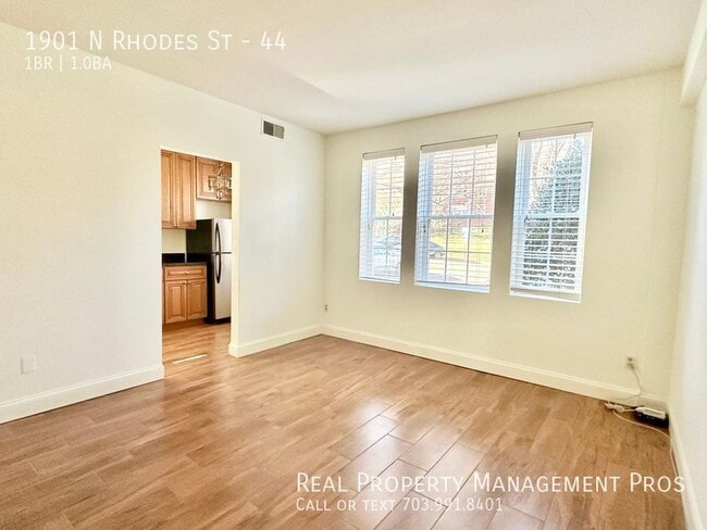 Photo - 1901 N Rhodes St Unidad 44