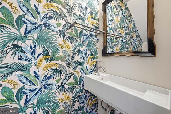 Photo - 707 15th St NE