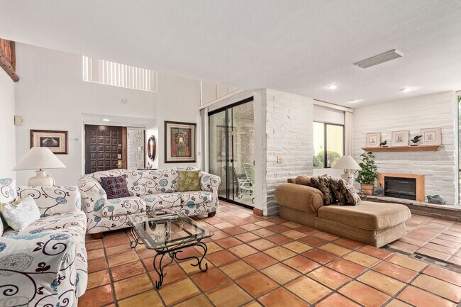 Photo - RESORT Style FULLY-FURNISHED Condo in Para... Unit 49