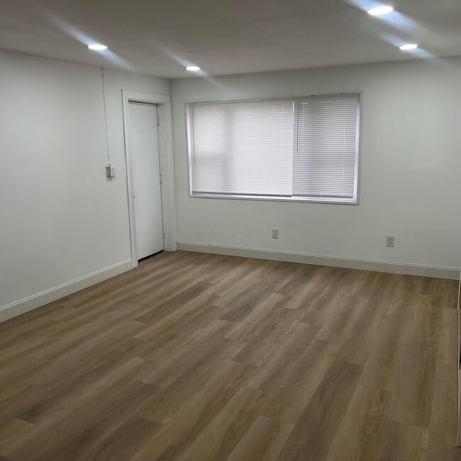 Photo - 50 N Hampton Rd