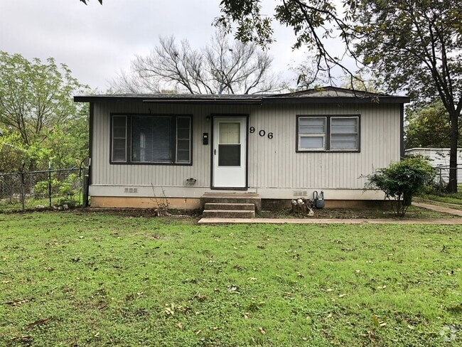 Building Photo - 906 S 4th St Rental
