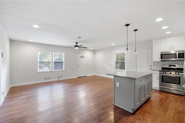 Photo - 2474 Habersham Dr