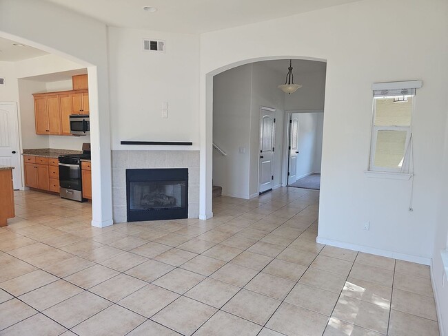 Photo - 153 Stenner St