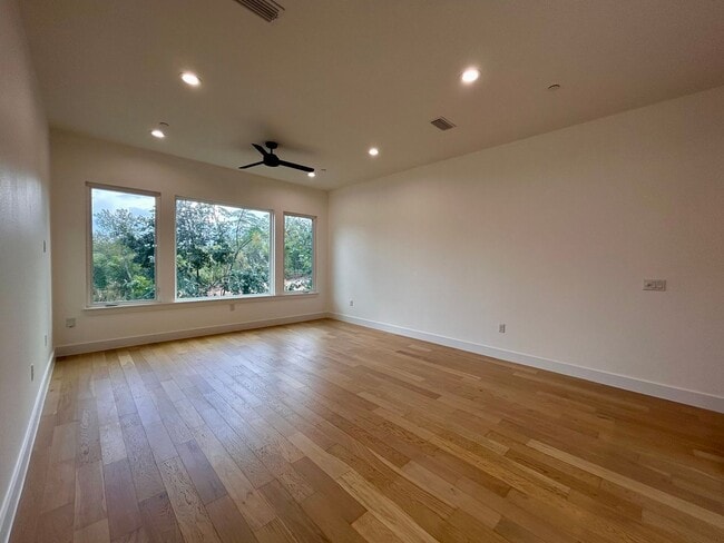 Photo - 4010 Clawson Rd