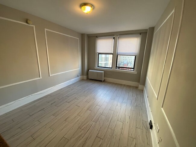 Photo - Sleek Studio in the Heart of Center City Available Now!