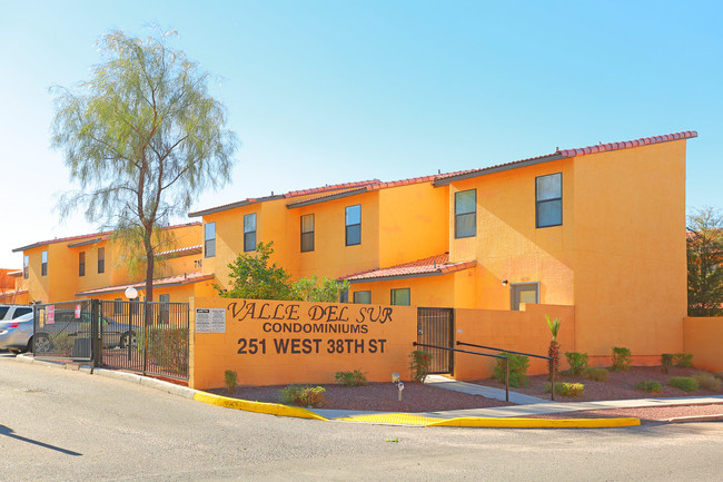 Valle Del Sur - Valle Del Sur Townhomes