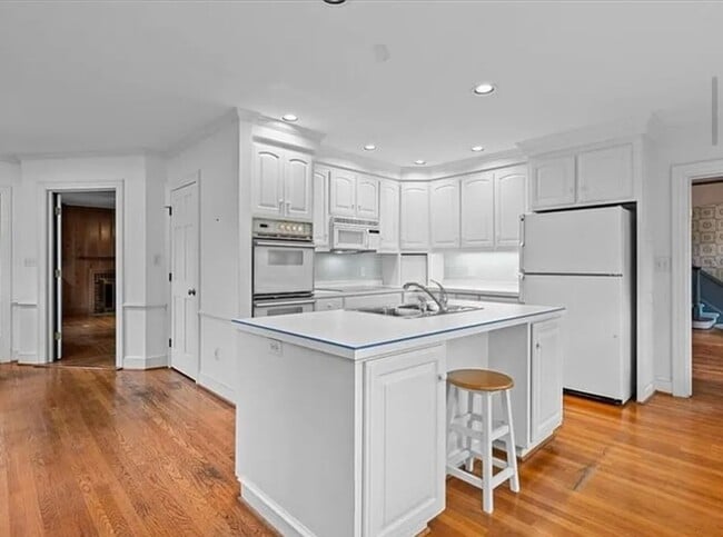 Photo - 703 Woodland Dr