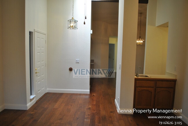 Photo - 4710 El Cid Ct