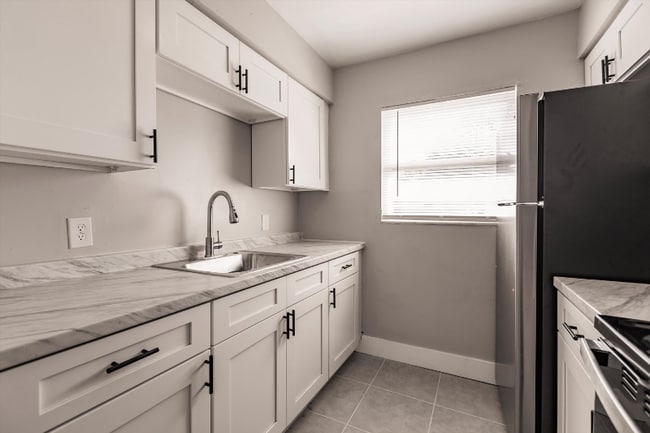 Photo - 1450 E Gibson St Unit 3