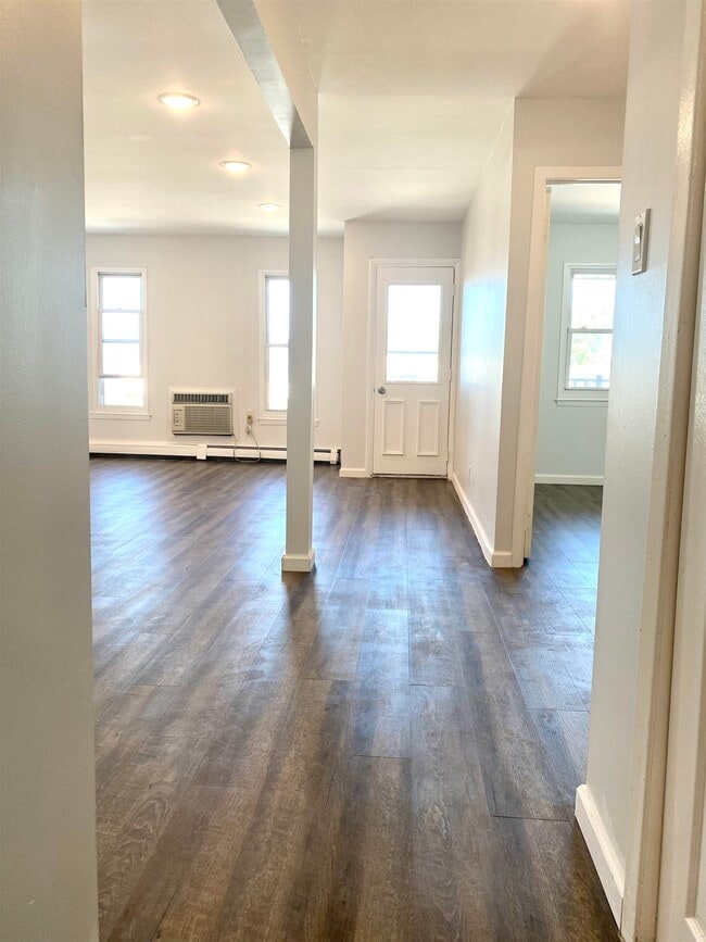 Photo - 512 Avenue C Unit 3