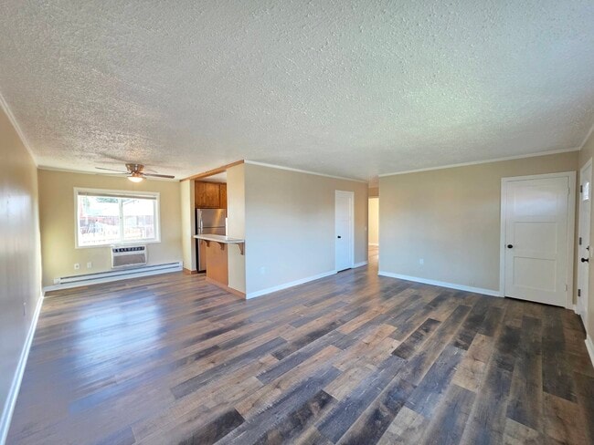 Photo - 208 Jadwin Ave
