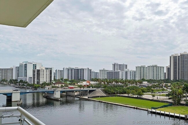 Photo - 2900 NE 30th St Unit Apt 8j