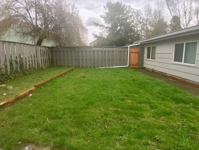 Photo - 2908.5 NE Stapleton Rd