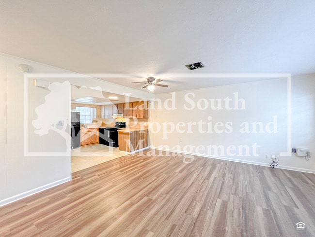 Photo - 729 W Daughtery Rd