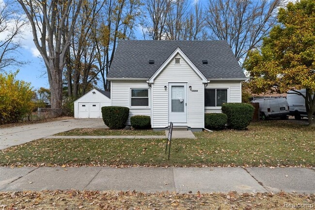 Photo - 13263 Frazho Rd