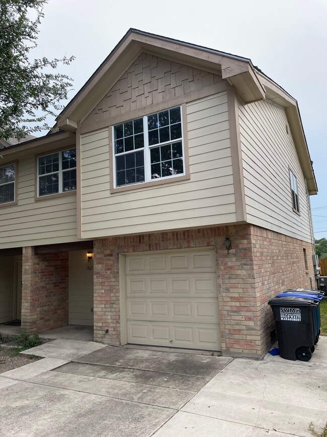 Photo - 13613 Woodstone Way