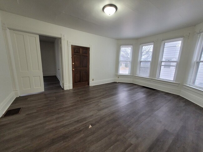 Photo - 153 Brockway Ave