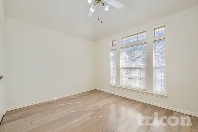 Photo - 5933 Sagebrush Trail