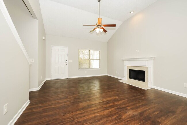 Photo - 313 Sarava Ln