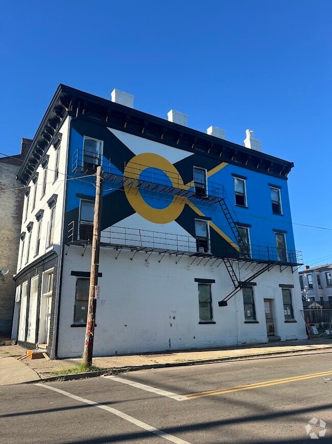 Building Photo - 2900 Colerain Ave Rental