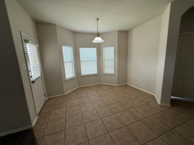 Photo - 1514 Kothman Dr