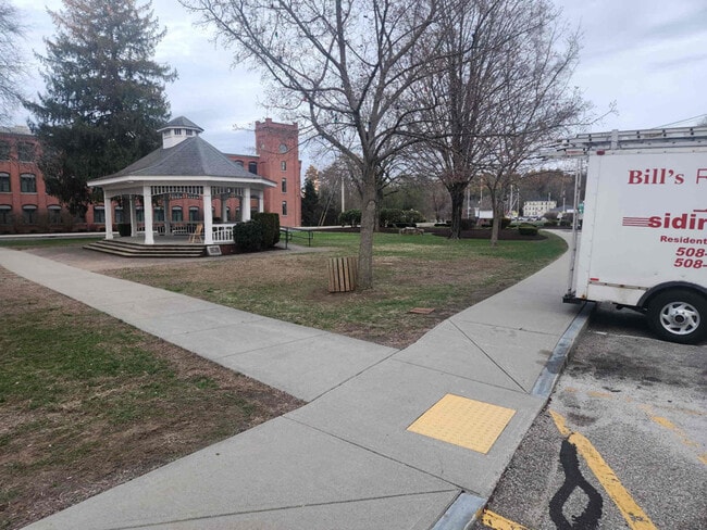 Photo - 33 Crystal St Unit 3