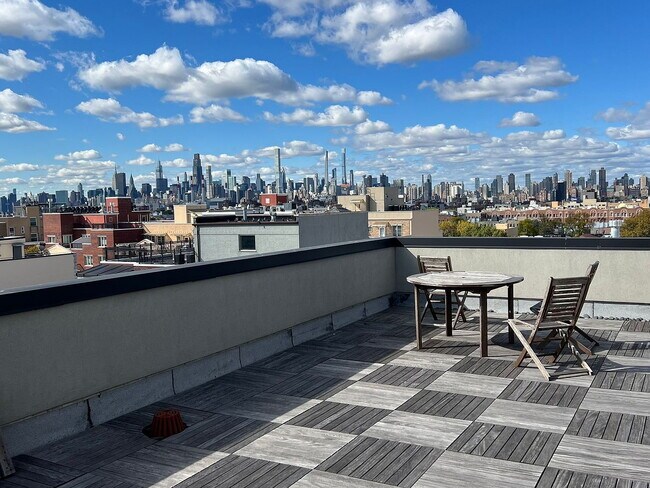 Photo - 1-Bedroom Retreat with Granite Finishes in... Apartamento