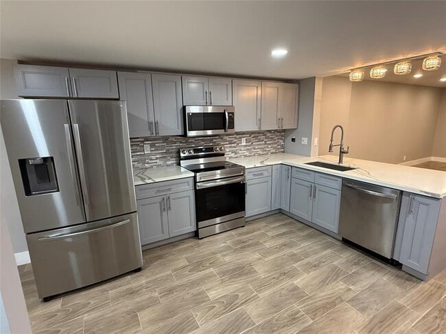 Photo - 5068 Rose Hill Dr Unit 103