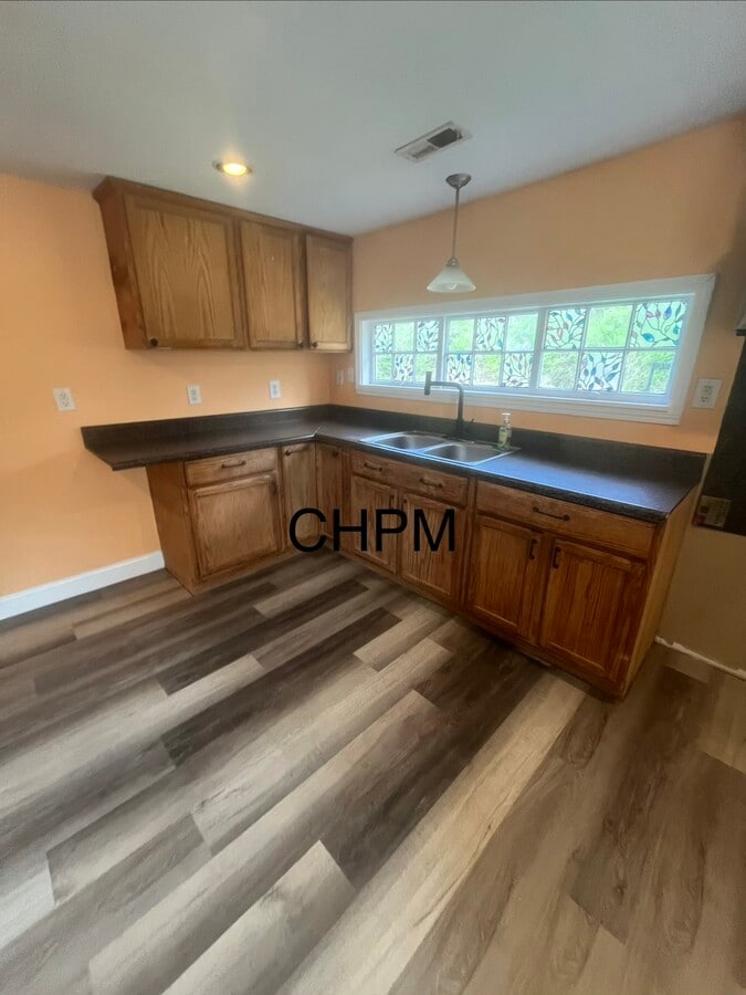 Photo - 843 Jordan Rd