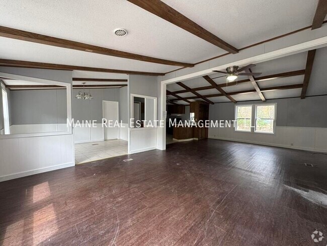 Building Photo - 92 Park Dr Rental