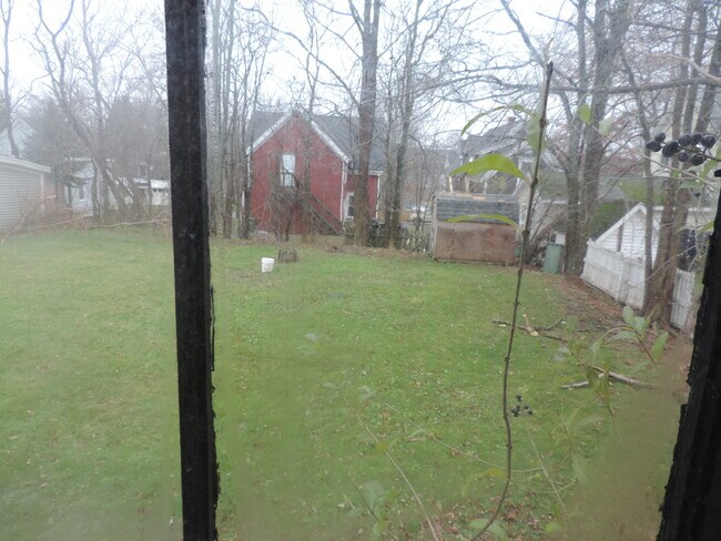 Photo - 409 Pleasant St Unité B