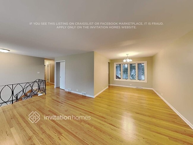 Photo - 404 S Crestwood Ln