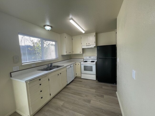 Photo - 31 W Dollison St Unit 31 W. Dollison #C [PRM: Marlene]