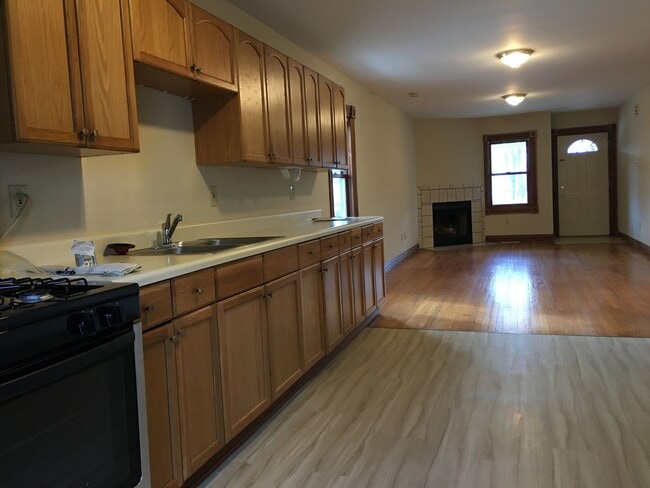 Photo - 460 E Lincoln Ave Unit MKE-460-Lower