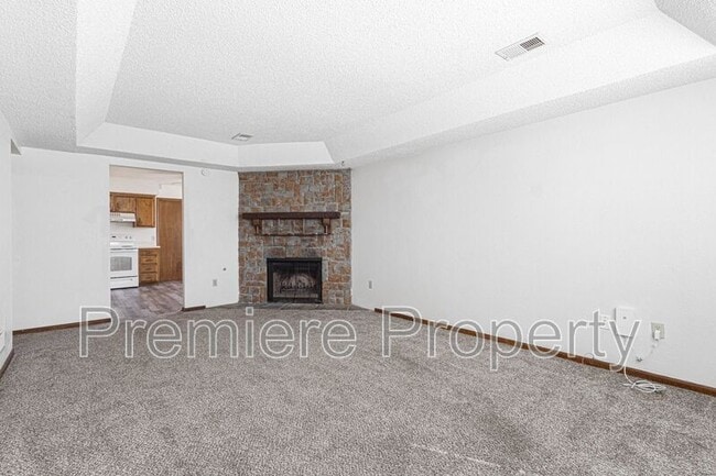 Photo - 9130 E 85 St