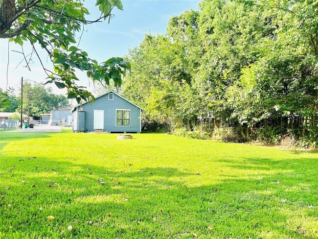 Photo - 936 Bennington St