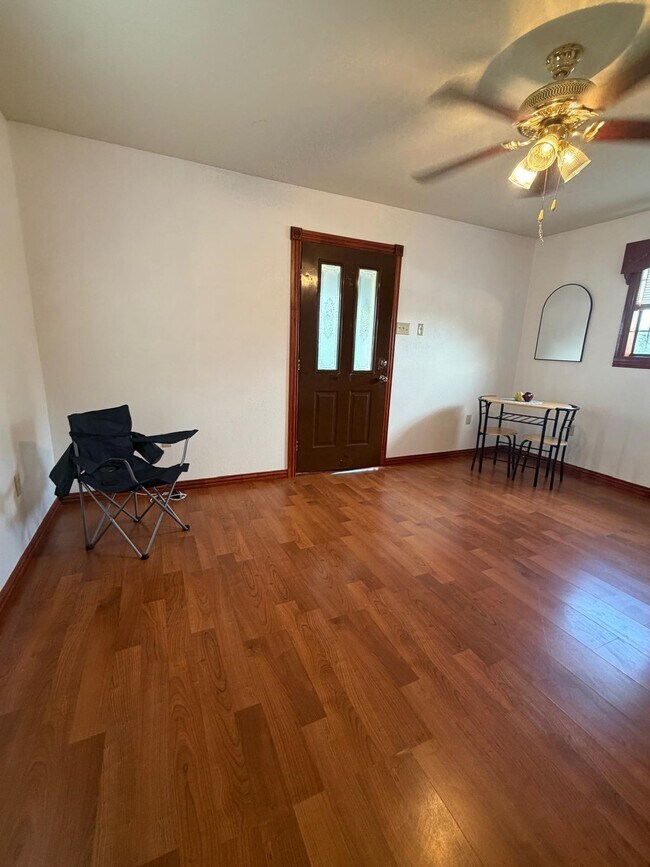 Photo - 5408 Romeo Ln