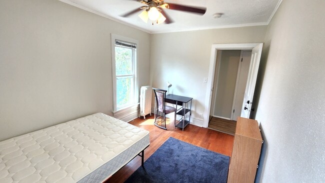 Photo - 1205 Chandler St