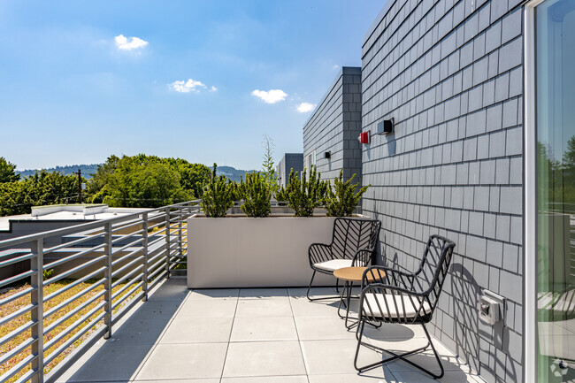 Interior Photo - Division Terrace Rental